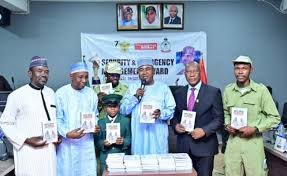 Edo drug seizure by NDLEA officers displaying confiscated drugs
